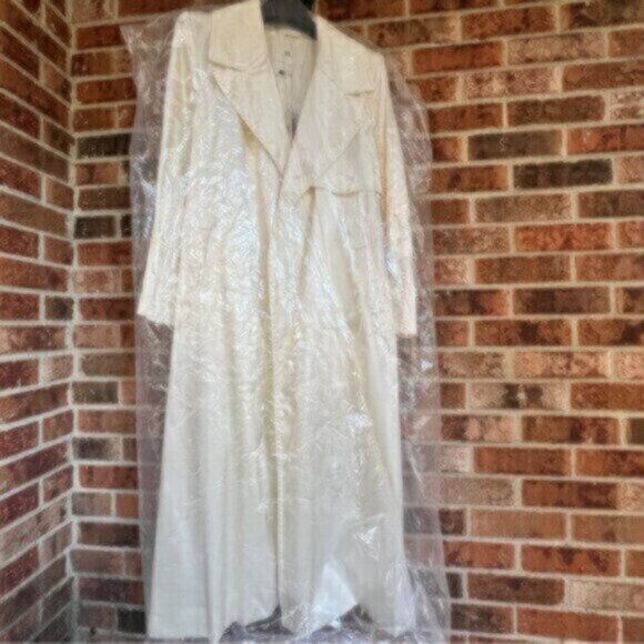 NWT! Banana Republic Maja Satin Trench Coat Iced Vanilla Ivory - Size Petite L - Picture 4 of 16